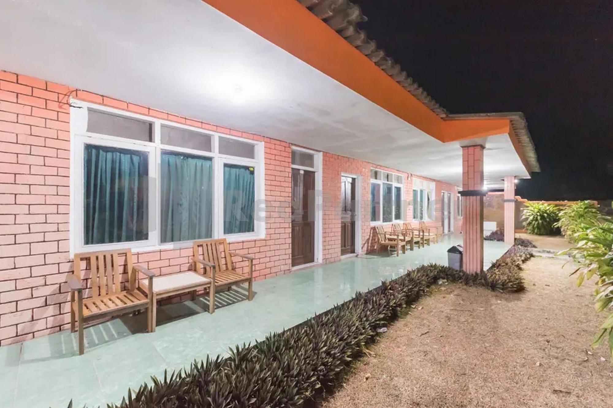 Hotel Linggarjati Near Natural Park Twa Linggarjati Kültér fotó