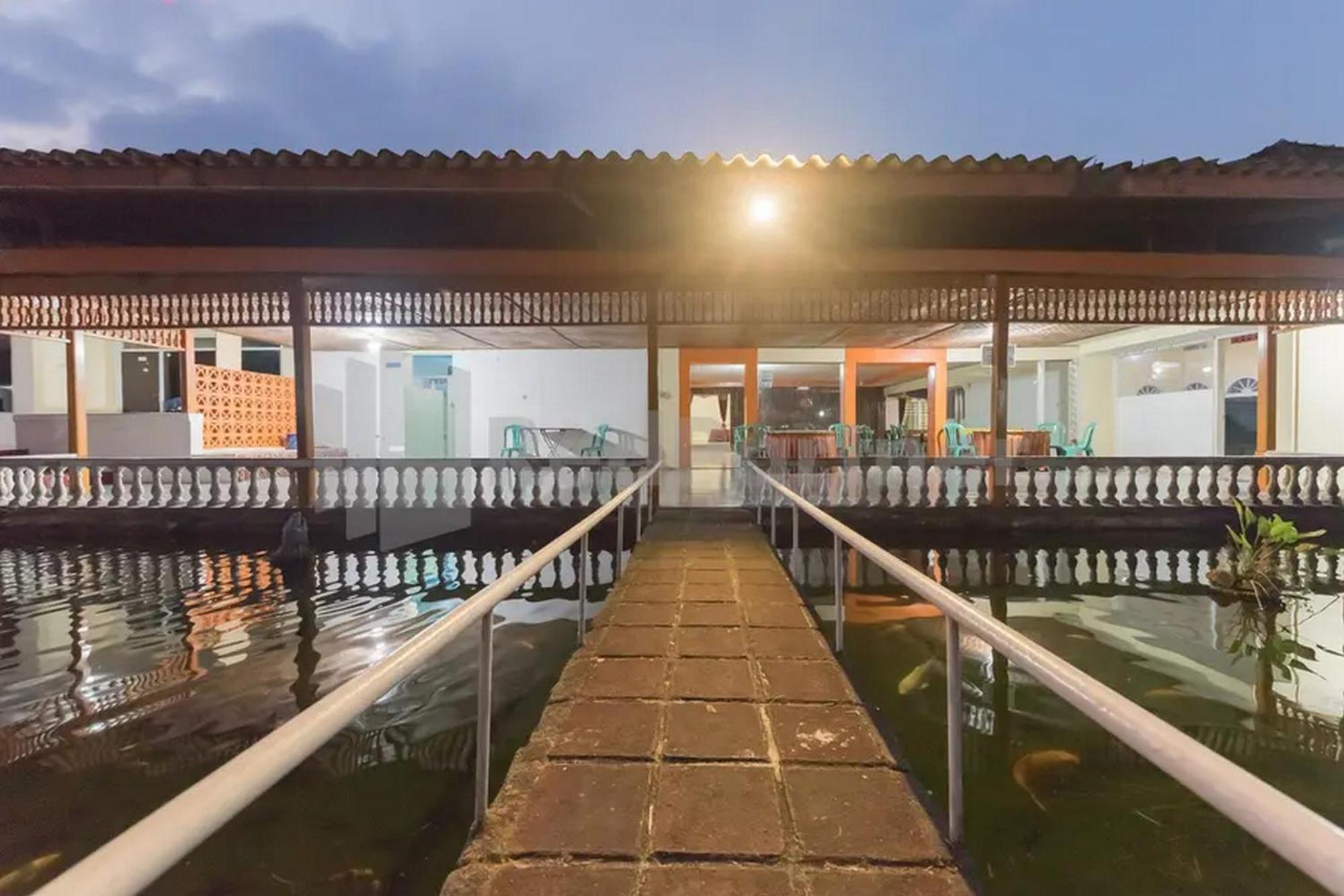 Hotel Linggarjati Near Natural Park Twa Linggarjati Kültér fotó