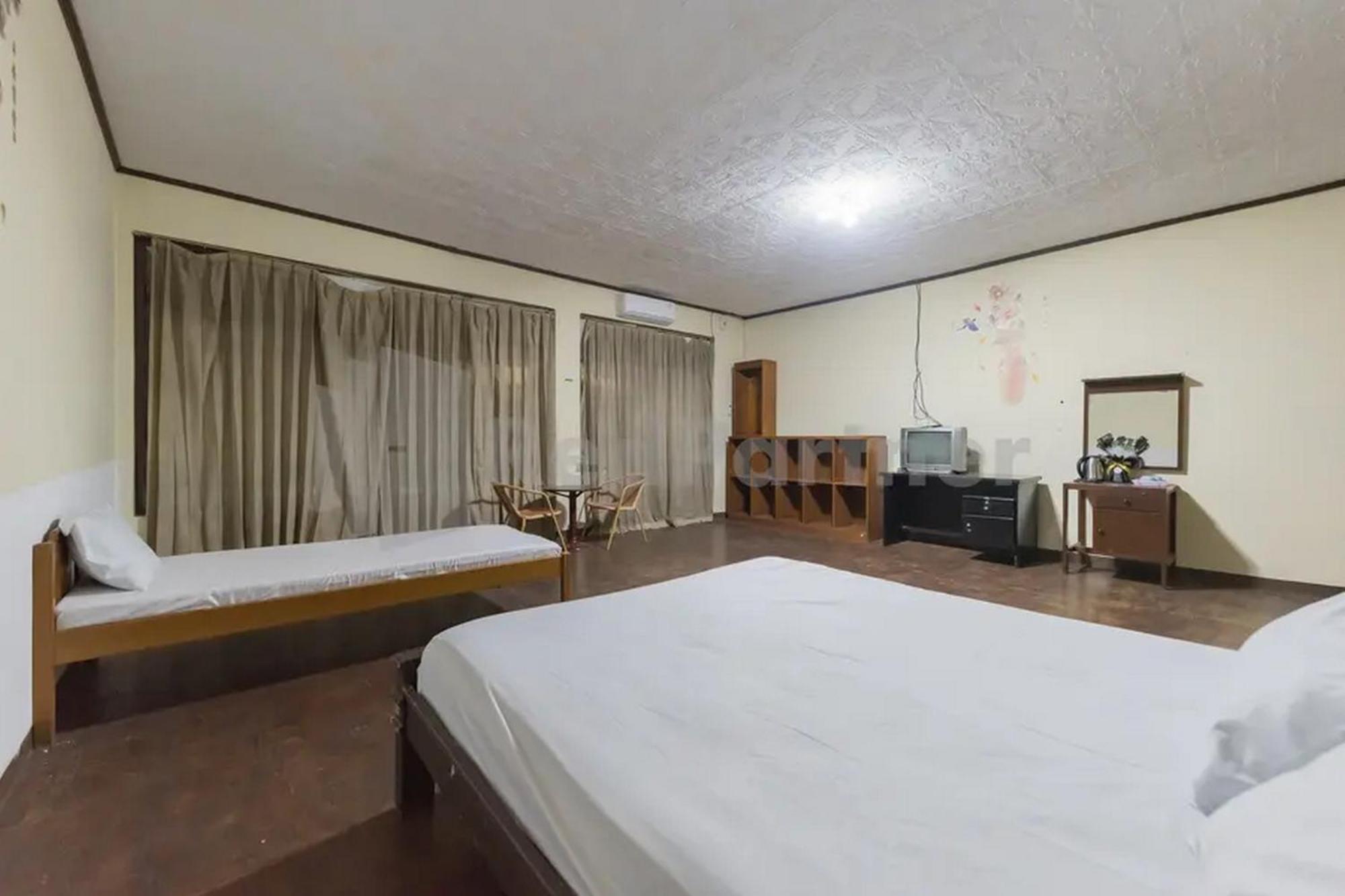 Hotel Linggarjati Near Natural Park Twa Linggarjati Kültér fotó